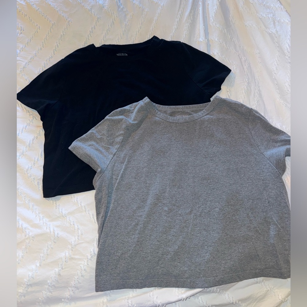 2 Pack Basic Crop Tees - Picture 4 of 8